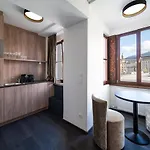 Aparthotel Blackhome Boutique I Contactless Check-in
