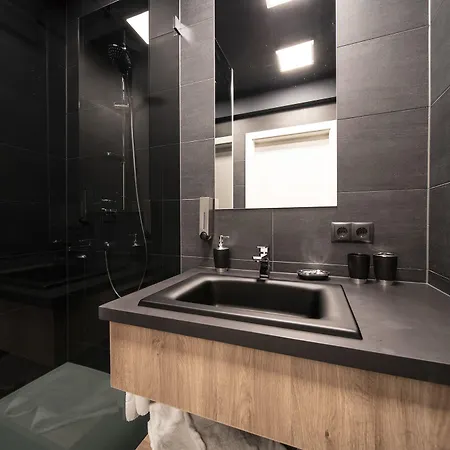 Lägenhetshotell Blackhome Boutique I Contactless Check-in Innsbruck