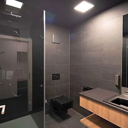 Blackhome Boutique I Contactless Check-in Apart-hotel 3*
