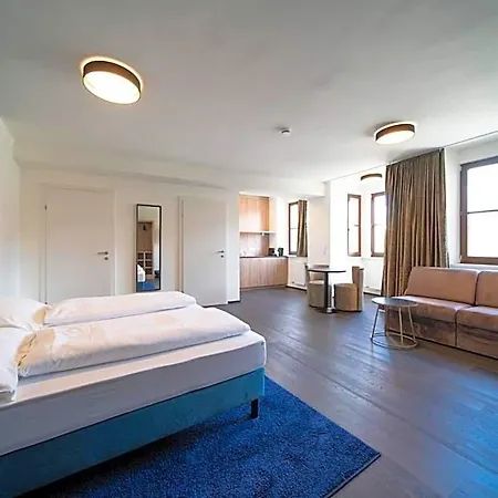 Blackhome Boutique I Contactless Check-in Innsbruck