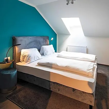 Blackhome Boutique I Contactless Check-in 3*