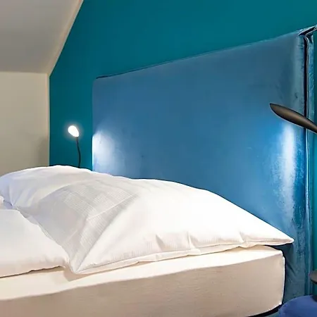 Blackhome Boutique I Contactless Check-in Innsbruck
