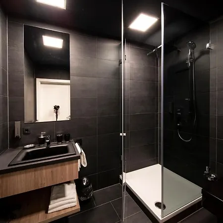 Blackhome Boutique I Contactless Check-in Innsbruck