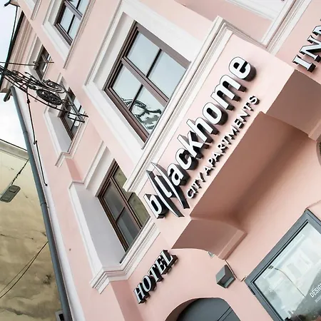 Blackhome Boutique I Contactless Check-in Aparthotel 3*