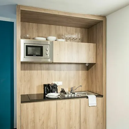 Aparthotel Blackhome Boutique I Contactless Check-in 3*