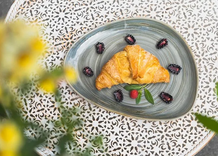 Blackhome Boutique I Contactless Check-in