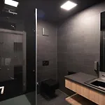 Blackhome Boutique I Contactless Check-in