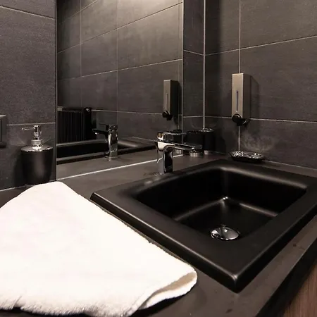 アパートホテル Blackhome Boutique I Contactless Check-in 3*